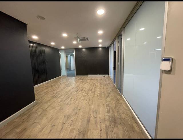 281M² OFFICE TO LET IN RIVONIA